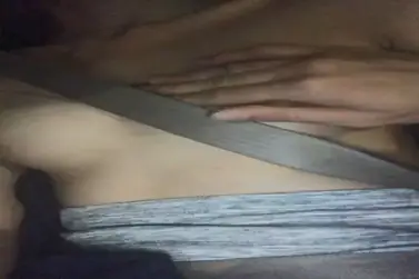 Dalam Mobil ABG Mainin Pentil Sange